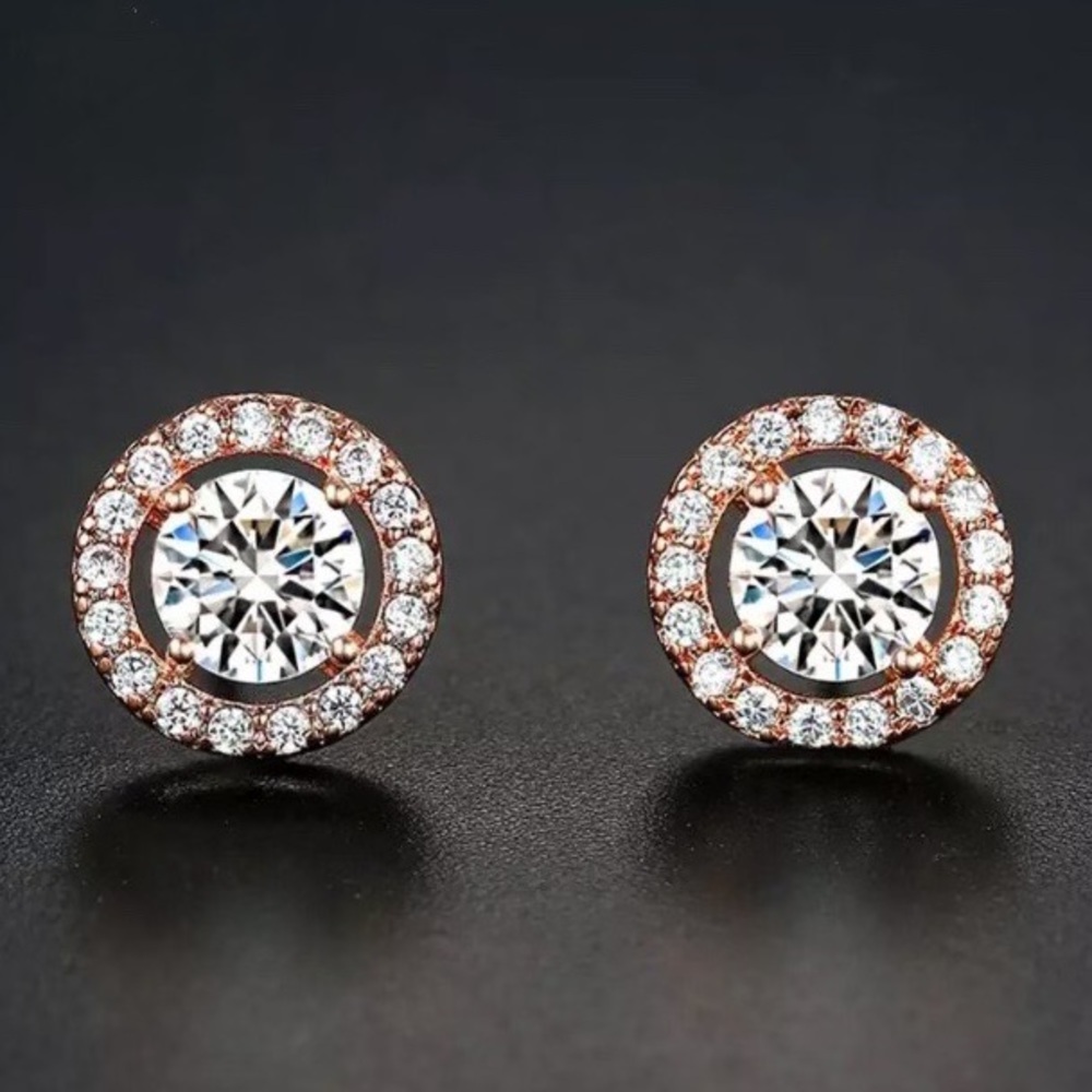 New 18K Rose Gold Round Diamond Stud Earrings - Picture 1 of 3